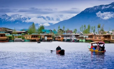Best Kashmir Tour Package (6 Nights / 7 Days)